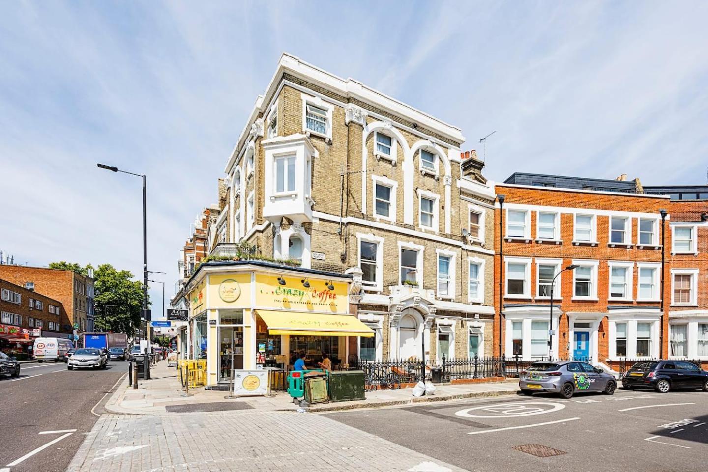 Three Bedroom 3 Bathroom In Kensington Londra